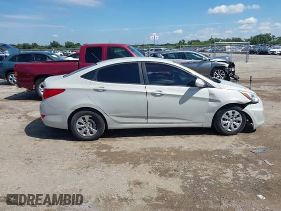 2017 Hyundai Accent Value Edition с VIN KMHCT4AE0HU187519, выставлен на аукционе IAAI как лот 43276308 с пробегом 253 526 миль миль и . История ставок и продаж доступна на DreamBid. Изображение 13.
