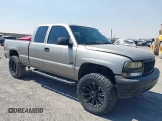 2001 Chevrolet Silverado 1500 LS с VIN 2GCEC19V411282344, выставлен на аукционе IAAI как лот 42921098 с пробегом 192 673 миль миль и . История ставок и продаж доступна на DreamBid. Изображение 1.