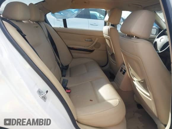 2008 BMW 3 Series 335i z VIN WBAVB77588NM05786, wystawiony jako IAAI lot #43430394 z przebiegiem 128 746 mil mil oraz . Historia ofert i sprzedaży dostępna na DreamBid. Obrazek 8.