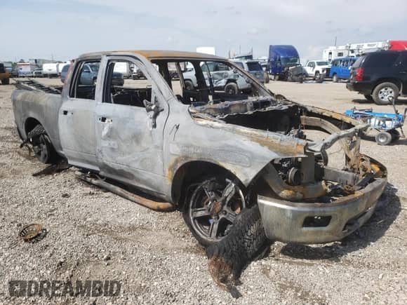 2010 Dodge 1500 SLT с VIN 1D7RB1GT7AS120462, выставлен на аукционе Copart как лот 56834334 с пробегом Не указан миль и На запчасти • Non repairable. История ставок и продаж доступна на DreamBid. Изображение 4.