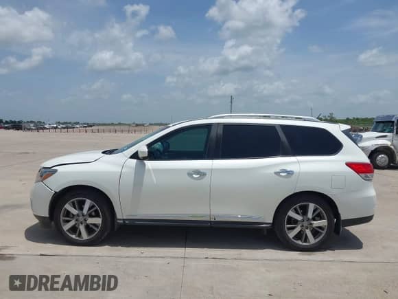 2015 Nissan Pathfinder SL with VIN 5N1AR2MN2FC610674, listed as a IAAI auction lot 42761432 with 94,923 mi miles and . Bid and sale history available at DreamBid. Image 14.