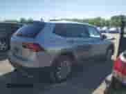 2020 Volkswagen Tiguan S с VIN 3VV0B7AX5LM111919, выставлен на аукционе Copart как лот 70428425 с пробегом 61 285 миль миль и Списание • Salvage title. История ставок и продаж доступна на DreamBid. Изображение 3.