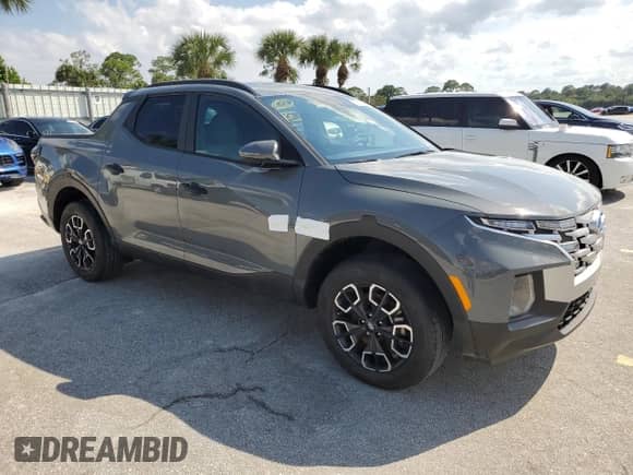 2024 Hyundai Santa Cruz SEL с VIN 5NTJCDAE1RH095344, выставлен на аукционе Copart как лот 73881794 с пробегом 10 381 миль миль и На запчасти • Non repairable. История ставок и продаж доступна на DreamBid. Изображение 4.