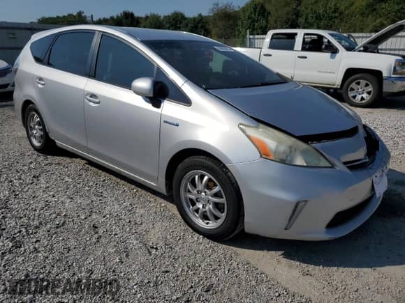 2013 Toyota Prius Two with VIN JTDZN3EU5D3189254, listed as a Copart auction lot 84880965 with 251,181 mi miles and Salvage title. Bid and sale history available at DreamBid. Image 4.