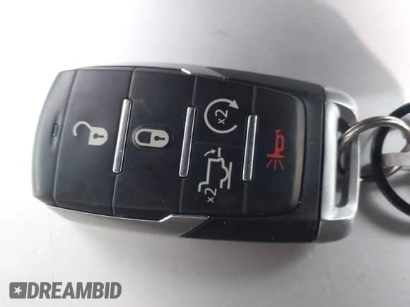 2020 Ram 1500 Laramie z VIN 1C6SRFRT4LN352298, wystawiony jako IAAI lot #42814922 z przebiegiem 59 893 mil mil oraz . Historia ofert i sprzedaży dostępna na DreamBid. Obrazek 11.