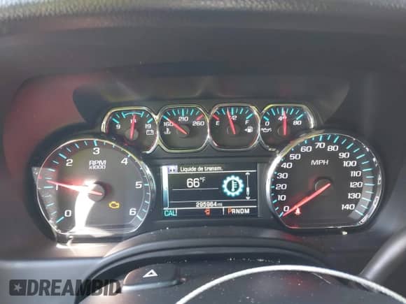 2015 Chevrolet Tahoe LT z VIN 1GNSKBKC8FR547518, wystawiony jako IAAI lot #43544283 z przebiegiem 295 964 mil mil oraz . Historia ofert i sprzedaży dostępna na DreamBid. Obrazek 7.