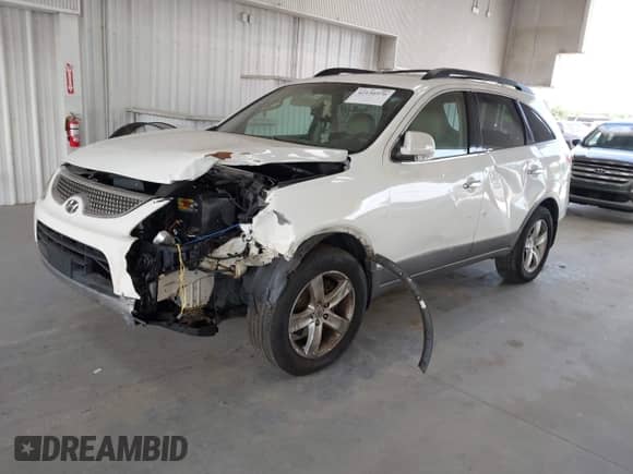 2010 Hyundai Veracruz Limited with VIN KM8NUDCC2AU138295, listed as a IAAI auction lot 42136976 with 141,700 mi miles and . Bid and sale history available at DreamBid. Image 2.