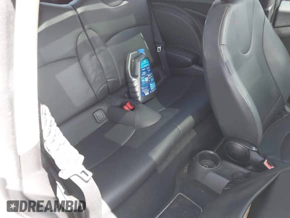 2012 MINI Hardtop with VIN WMWSU3C50CT255544, listed as a IAAI auction lot 42533243 with 102,422 mi miles and . Bid and sale history available at DreamBid. Image 8.