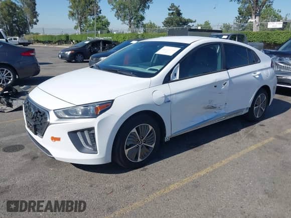 2020 Hyundai Ioniq SE z VIN KMHC65LD8LU198343, wystawiony jako IAAI lot #42313918 z przebiegiem 41 671 mil mil oraz . Historia ofert i sprzedaży dostępna na DreamBid. Obrazek 18.