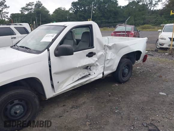 2006 Chevrolet Colorado 1LT with VIN 1GCCS148268202135, listed as a IAAI auction lot 43337311 with 184,006 mi miles and . Bid and sale history available at DreamBid. Image 6.