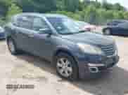 2013 Chevrolet Traverse LT z VIN 1GNKRGKD0DJ144954, wystawiony jako IAAI lot #42620191 z przebiegiem 195 260 mil mil oraz . Historia ofert i sprzedaży dostępna na DreamBid. Obrazek 1.