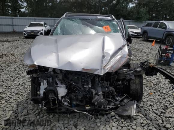 2020 Hyundai Santa Fe SEL z VIN 5NMS3CAA0LH189598, wystawiony jako Copart lot #64863055 z przebiegiem Nie podano mil oraz Szkoda całkowita • Salvage title. Historia ofert i sprzedaży dostępna na DreamBid. Obrazek 5.