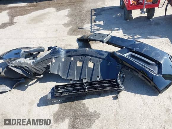 2018 Chevrolet Impala LT with VIN 1G1105SA8JU149167, listed as a IAAI auction lot 42073457 with 110,394 mi miles and . Bid and sale history available at DreamBid. Image 12.