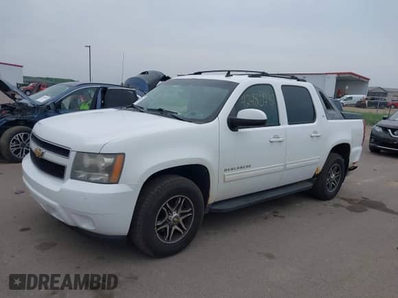 2011 Chevrolet Avalanche LT с VIN 3GNTKFE32BG262086, выставлен на аукционе IAAI как лот 42480745 с пробегом 148 665 миль миль и . История ставок и продаж доступна на DreamBid. Изображение 17.