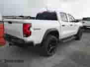 2025 Chevrolet Colorado 4WD Trail Boss с VIN 1GCPTEEK5S1120855, выставлен на аукционе IAAI как лот 42986403 с пробегом 2 696 миль миль и . История ставок и продаж доступна на DreamBid. Изображение 4.
