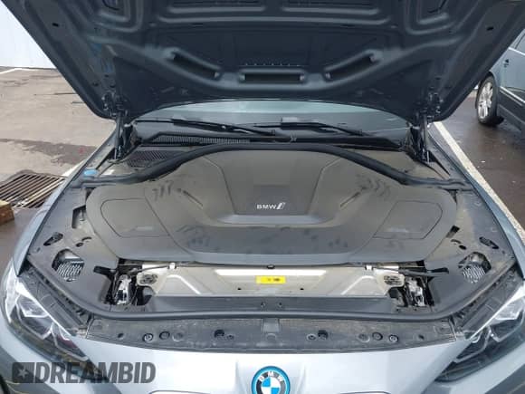 2023 BMW i4 eDrive35 with VIN WBY43AW04PFP57379, listed as a IAAI auction lot 42235595 with 12,934 mi miles and . Bid and sale history available at DreamBid. Image 10.