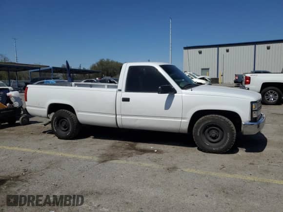 1996 GMC Sierra 1500 с VIN 1GTEC14W2TZ514059, выставлен на аукционе Copart как лот 57124765 с пробегом 179 718 миль миль и Списание • Salvage title. История ставок и продаж доступна на DreamBid. Изображение 4.