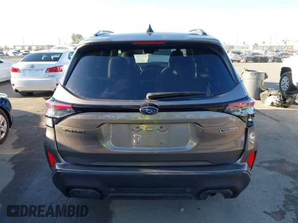 2025 Subaru Forester Touring z VIN JF2SLDTC4SH483561, wystawiony jako IAAI lot #43143953 z przebiegiem 11 209 mil mil oraz . Historia ofert i sprzedaży dostępna na DreamBid. Obrazek 17.