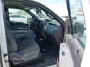 2014 Ford F-150 XL z VIN 1FTEX1CM8EFA23603, wystawiony jako IAAI lot #42111363 z przebiegiem 229 088 mil mil oraz . Historia ofert i sprzedaży dostępna na DreamBid. Obrazek 5.