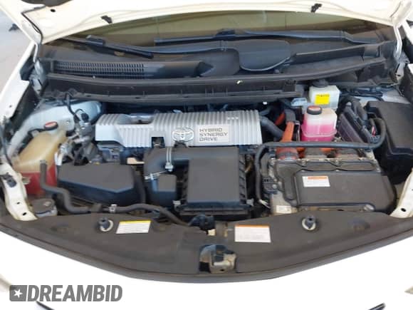 2015 Toyota Prius Two z VIN JTDZN3EU0FJ036313, wystawiony jako IAAI lot #42640851 z przebiegiem 118 674 mil mil oraz . Historia ofert i sprzedaży dostępna na DreamBid. Obrazek 10.