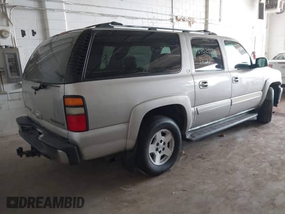 2005 Chevrolet Suburban Z71 с VIN 3GNFK16Z25G201120, выставлен на аукционе IAAI как лот 42402550 с пробегом 214 095 миль миль и . История ставок и продаж доступна на DreamBid. Изображение 4.