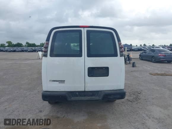 2016 Chevrolet Express Cargo with VIN 1GCWGBFF2G1138592, listed as a IAAI auction lot 42500515 with Not provided miles and . Bid and sale history available at DreamBid. Image 16.