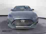 2019 Hyundai Veloster 2.0 z VIN KMHTG6AF4KU018331, wystawiony jako Copart lot #50381563 z przebiegiem 60 095 mil mil oraz . Historia ofert i sprzedaży dostępna na DreamBid. Obrazek 5.