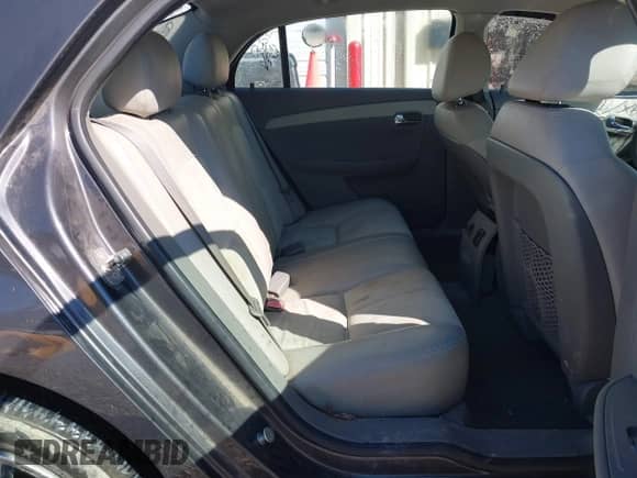 2011 Chevrolet Malibu 2LT с VIN 1G1ZD5E1XBF308215, выставлен на аукционе IAAI как лот 43457899 с пробегом 190 561 миль миль и . История ставок и продаж доступна на DreamBid. Изображение 8.