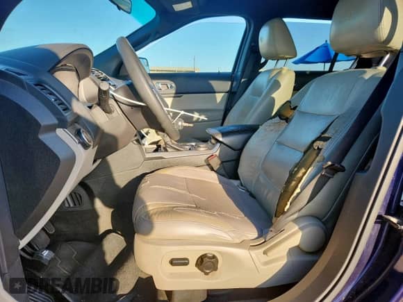 2011 Ford Explorer with VIN 1FMHK8B85BGA03173, listed as a Copart auction lot 62155705 with 225,085 mi miles and Salvage title. Bid and sale history available at DreamBid. Image 7.