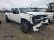 2013 Chevrolet Silverado 2500HD LTZ с VIN 1GC1KYE8XDF109371, выставлен на аукционе Copart как лот 45818985 с пробегом 242 891 миль миль и Списание • Salvage title. История ставок и продаж доступна на DreamBid. Изображение 4.