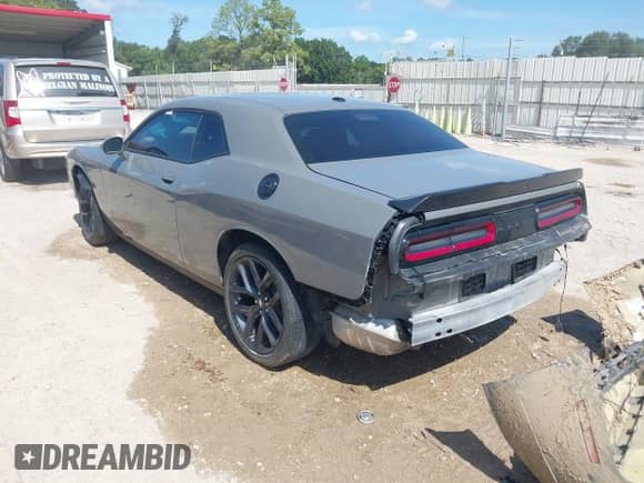 2023 Dodge Challenger SXT с VIN 2C3CDZAG0PH645355, выставлен на аукционе IAAI как лот 42972459 с пробегом 66 343 миль миль и . История ставок и продаж доступна на DreamBid. Изображение 3.