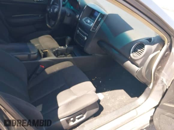 2014 Nissan Maxima S z VIN 1N4AA5AP1EC490793, wystawiony jako IAAI lot #42945625 z przebiegiem 119 925 mil mil oraz . Historia ofert i sprzedaży dostępna na DreamBid. Obrazek 5.