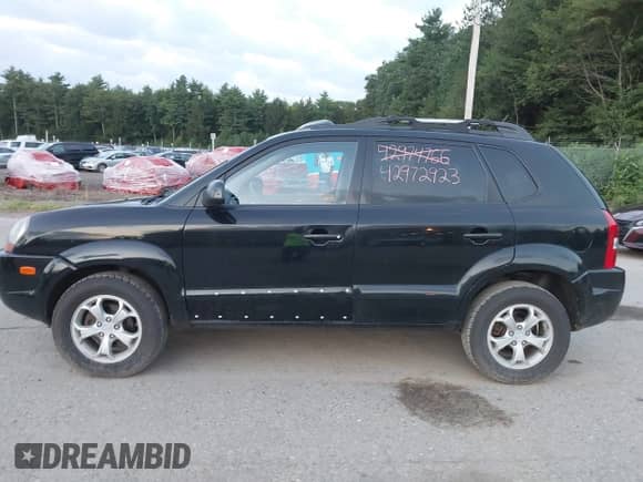 2009 Hyundai Tucson Limited with VIN KM8JN72D29U936363, listed as a IAAI auction lot 42972923 with 139,033 mi miles and . Bid and sale history available at DreamBid. Image 12.