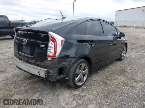 2013 Toyota Prius One with VIN JTDKN3DU6D5612639, listed as a IAAI auction lot 43330319 with 283,392 mi miles and . Bid and sale history available at DreamBid. Image 4.