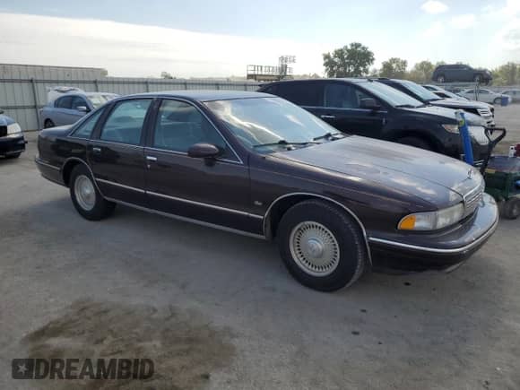 1993 Chevrolet Caprice z VIN 1G1BN53E6PW100473, wystawiony jako Copart lot #84912235 z przebiegiem 173 412 mil mil oraz Szkoda całkowita • Salvage title. Historia ofert i sprzedaży dostępna na DreamBid. Obrazek 4.