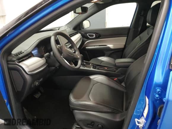 2025 Jeep Compass Limited with VIN 3C4NJDCN5ST511985, listed as a Copart auction lot 89178105 with 9,860 mi miles and Clean title. Bid and sale history available at DreamBid. Image 7.