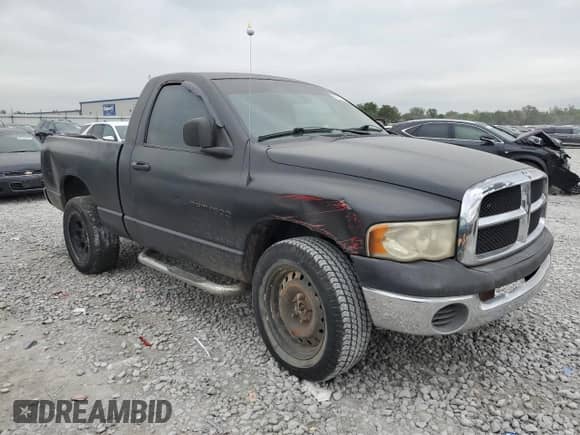 2005 Dodge 1500 ST z VIN 1D7HU16N15J597148, wystawiony jako Copart lot #84972695 z przebiegiem 205 577 mil mil oraz Szkoda całkowita • Salvage title. Historia ofert i sprzedaży dostępna na DreamBid. Obrazek 4.
