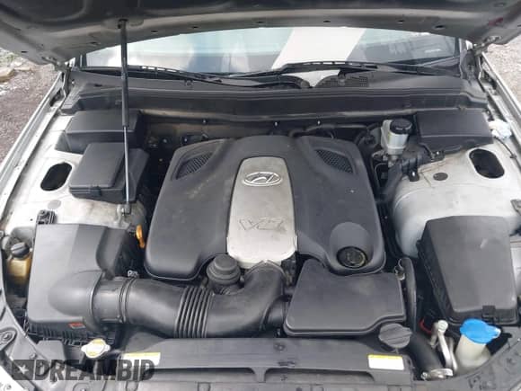 2010 Hyundai Genesis с VIN KMHGC4DF8AU097112, выставлен на аукционе IAAI как лот 42525954 с пробегом 108 553 миль миль и . История ставок и продаж доступна на DreamBid. Изображение 10.