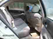 1994 Honda Accord LX z VIN 1HGCD5639RA000927, wystawiony jako IAAI lot #42384460 z przebiegiem 157 391 mil mil oraz . Historia ofert i sprzedaży dostępna na DreamBid. Obrazek 8.