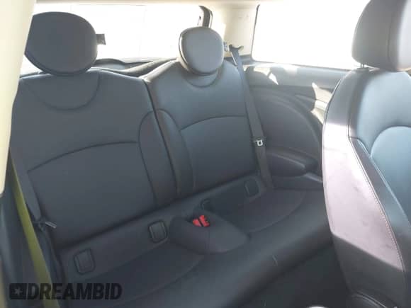 2013 MINI Hardtop S with VIN WMWSV3C54DT393473, listed as a IAAI auction lot 42925892 with 164,418 mi miles and . Bid and sale history available at DreamBid. Image 8.