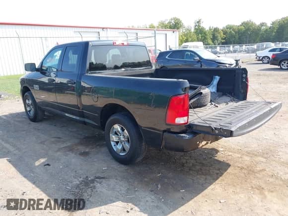 2018 Ram 1500 Tradesman z VIN 1C6RR7FGXJS138605, wystawiony jako IAAI lot #43181683 z przebiegiem 58 905 mil mil oraz . Historia ofert i sprzedaży dostępna na DreamBid. Obrazek 3.