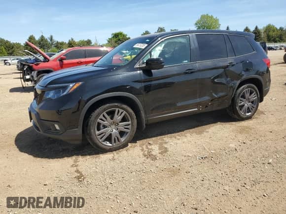 2021 Honda Passport Sport z VIN 5FNYF7H25MB000096, wystawiony jako Copart lot #56416285 z przebiegiem 53 798 mil mil oraz Szkoda całkowita • Salvage title. Historia ofert i sprzedaży dostępna na DreamBid. Obrazek 1.