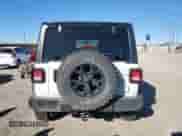 2022 Jeep Wrangler Unlimited High Tide z VIN 1C4HJXDG2NW102145, wystawiony jako Copart lot #41407225 z przebiegiem 43 921 mil mil oraz Szkoda całkowita • Salvage title. Historia ofert i sprzedaży dostępna na DreamBid. Obrazek 6.