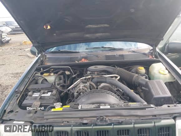 1996 Jeep Grand Cherokee Limited с VIN 1J4GZ78Y0TC163378, выставлен на аукционе IAAI как лот 43537935 с пробегом 251 488 миль миль и . История ставок и продаж доступна на DreamBid. Изображение 10.