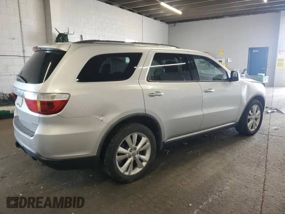2011 Dodge Durango Crew with VIN 1D4SE4GT7BC685975, listed as a Copart auction lot 71360785 with 251,191 mi miles and Clean title. Bid and sale history available at DreamBid. Image 3.