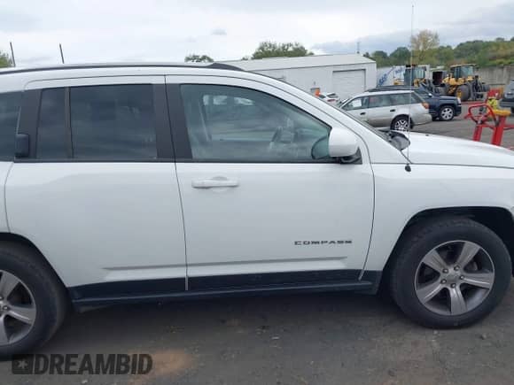 2017 Jeep Compass High Altitude с VIN 1C4NJDEB7HD177797, выставлен на аукционе IAAI как лот 43398487 с пробегом 64 654 миль миль и . История ставок и продаж доступна на DreamBid. Изображение 13.