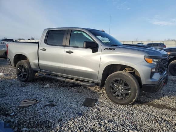 2023 Chevrolet Silverado 1500 Custom Trail Boss with VIN 3GCPDCEK2PG226769, listed as a Copart auction lot 45352185 with 33,767 mi miles and Salvage title. Bid and sale history available at DreamBid. Image 4.
