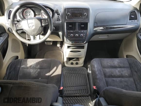 2014 Dodge Grand Caravan SXT with VIN 2C4RDGBG4ER227834, listed as a Copart auction lot 47452675 with 209,503 mi miles and Clean title. Bid and sale history available at DreamBid. Image 8.