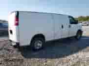 2017 Chevrolet Express Cargo с VIN 1GCWGBFF3H1119406, выставлен на аукционе Copart как лот 70923085 с пробегом 240 382 миль миль и Списание • Salvage title. История ставок и продаж доступна на DreamBid. Изображение 3.