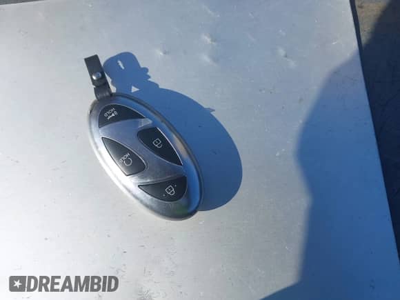 2025 Hyundai Kona N Line S z VIN KM8HBCA37SU232951, wystawiony jako IAAI lot #42907314 z przebiegiem 1 268 mil mil oraz . Historia ofert i sprzedaży dostępna na DreamBid. Obrazek 11.